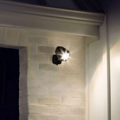 Ring - Battery-Powered LED Smart Spotlight - Black 9 Ring - Battery-Powered LED Smart Spotlight - Black - Image 7