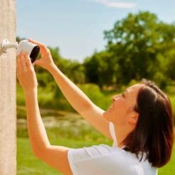 Arlo - Pro 5S 2K Indoor/Outdoor Wire Free Spotlight Security Camera - White -Techhome Appliances Store 54413afb 751c 588c a0fc 39d5dbe952a6