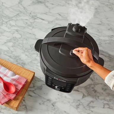 Instant Pot - RIO WIDE Plus 7.5Qt 7-in-1 Electric Pressure Cooker & Multi-Cooker - Black 6 Instant Pot - RIO WIDE Plus 7.5Qt 7-in-1 Electric Pressure Cooker & Multi-Cooker - Black - Image 4