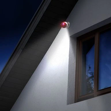 Swann - Pro Enforcer 8-Channel 4-Dome Camera Indoor/Outdoor PoE Wired 4K UHD 2TB HDD NVR Security Surveillance System - White 4 Swann - Pro Enforcer 8-Channel 4-Dome Camera Indoor/Outdoor PoE Wired 4K UHD 2TB HDD NVR Security Surveillance System - White - Image 2