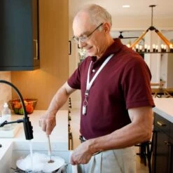 Arlo - Safe Family Bundle – 1-Year Safe Family Plan And 2 Safe Button Accessories - White -Techhome Appliances Store 893a3ddf 8024 5629 908a f86c575753fd